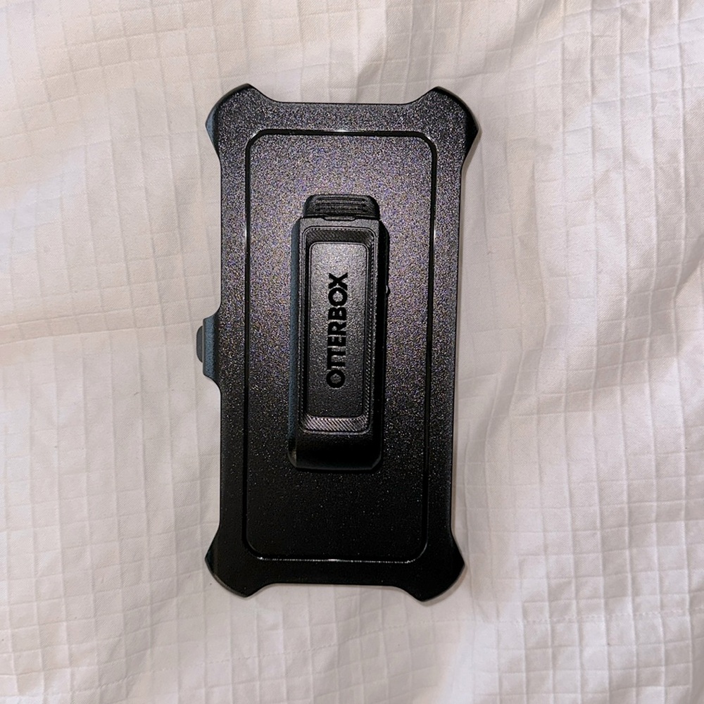 OtterBox Black Holster Clip for Secure Phone Protection